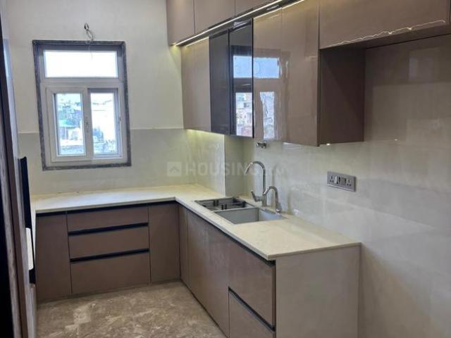 3 BHK Independent Builder Floor in Sector 8 Rohini for rent New Delhi. The reference number is 21003019