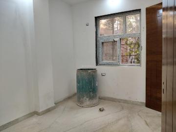 3 BHK Independent Builder Floor in Sector 8 Rohini for resale New Delhi. The reference number is 19531084