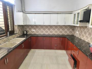3 BHK Independent Builder Floor in Sector 9 for rent Faridabad. The reference number is 20501255