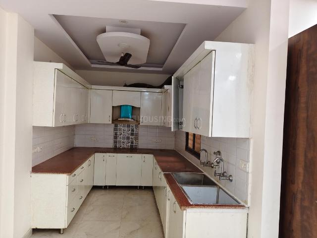 3 BHK Independent Builder Floor in Sector 9 for resale Gurgaon. The reference number is 21163801