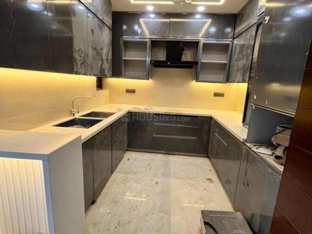 3 BHK Independent Builder Floor in Sector 100 for rent Noida. The reference number is 21155182
