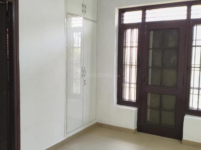 3 BHK Independent Builder Floor in Sector 10 for rent Gurgaon. The reference number is 20816366