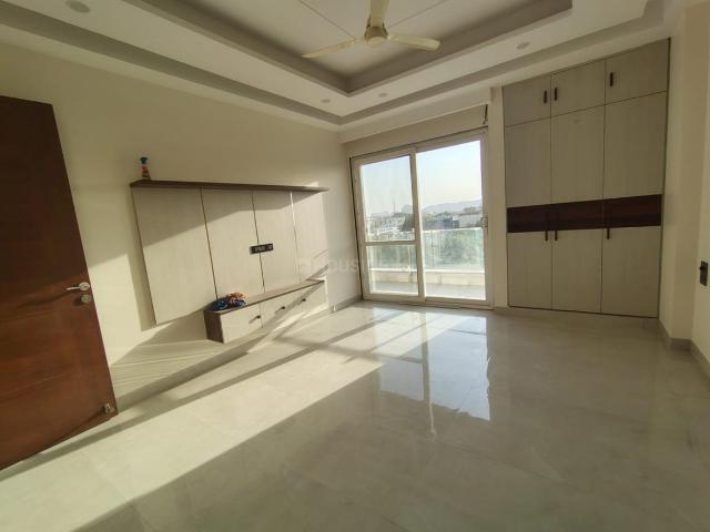 3 BHK Independent Builder Floor in Sector 10 for rent Gurgaon. The reference number is 20943592