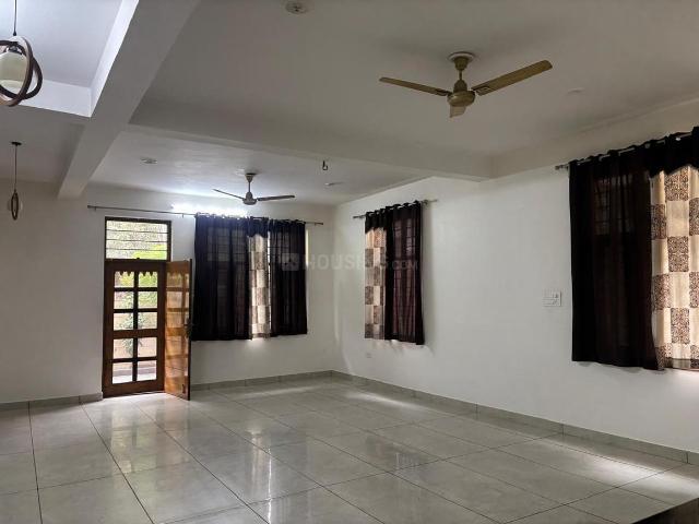 3 BHK Independent Builder Floor in Sector 11 for rent Faridabad. The reference number is 18684207