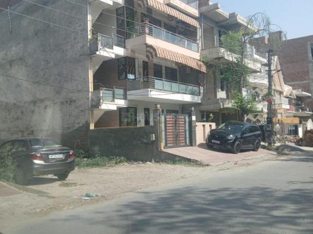 3 BHK Independent Builder Floor in Sector 11 for resale Faridabad. The reference number is 20351108