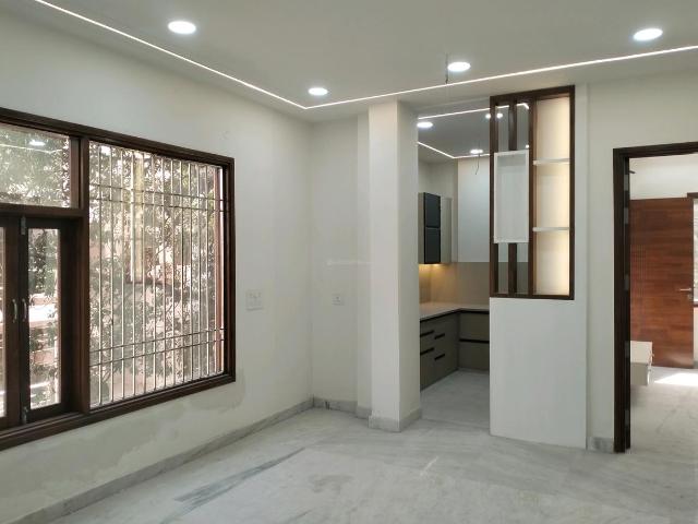 3 BHK Independent Builder Floor in Sector 11 Rohini for resale New Delhi. The reference number is 19941941