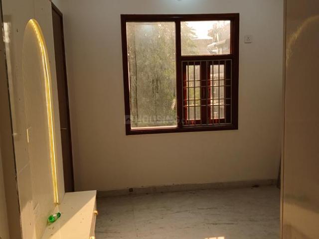 3 BHK Independent Builder Floor in Sector 11 Rohini for resale New Delhi. The reference number is 21315539