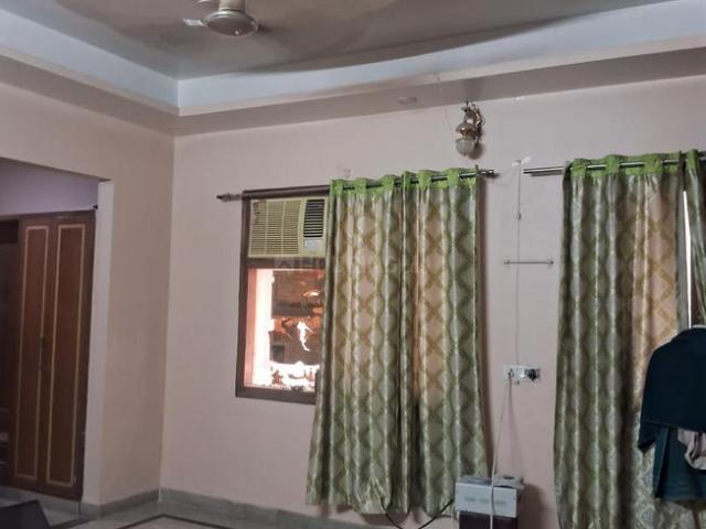 3 BHK Independent Builder Floor in Sector 122 for rent Noida. The reference number is 20779638