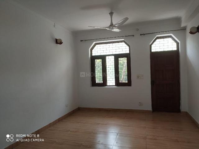 3 BHK Independent Builder Floor in Sector 12 for rent Noida. The reference number is 21167034