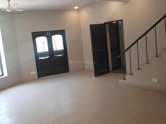 3 BHK Independent Builder Floor in Sector 17 for rent Gurgaon. The reference number is 13621719