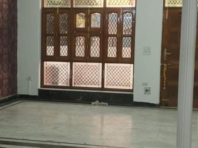3 BHK Independent Builder Floor in Sector 14 for rent Gurgaon. The reference number is 12084877