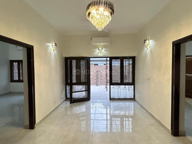 3 BHK Independent Builder Floor in Sector 14 for rent Gurgaon. The reference number is 20578752
