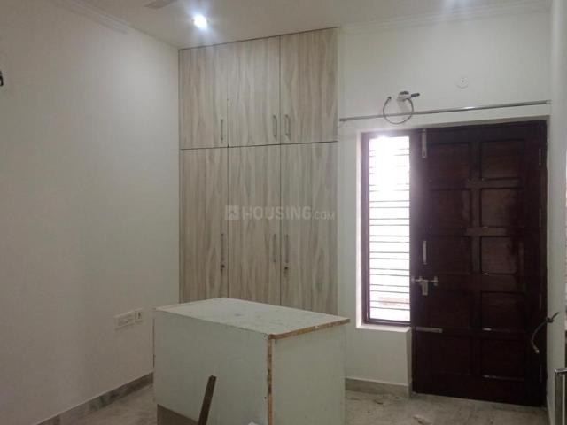 3 BHK Independent Builder Floor in Sector 14 for rent Gurgaon. The reference number is 21042353