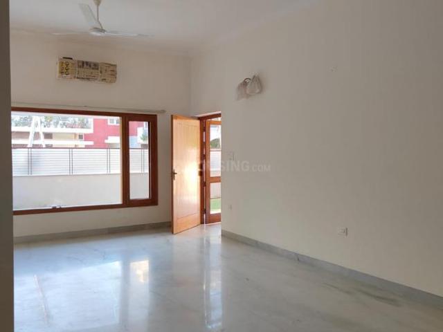 3 BHK Independent Builder Floor in Sector 18 for rent Chandigarh. The reference number is 21207208