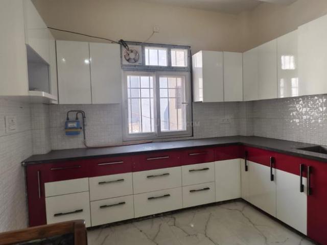 3 BHK Independent Builder Floor in Sector 23 Dwarka for rent New Delhi. The reference number is 19685390