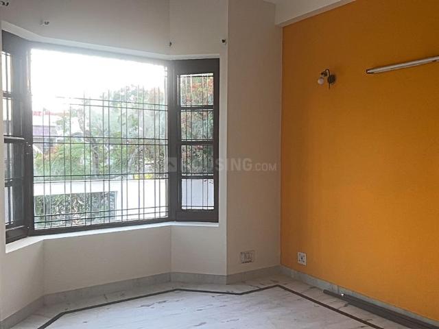 3 BHK Independent Builder Floor in Sector 23 for rent Gurgaon. The reference number is 19952558