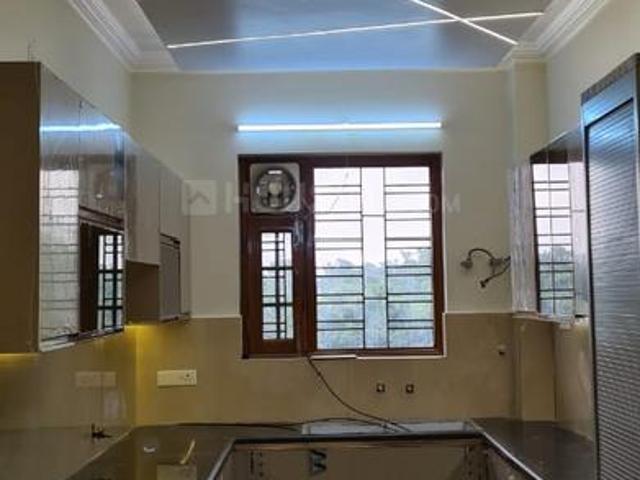 3 BHK Independent Builder Floor in Sector 23 for resale Gurgaon. The reference number is 9179053