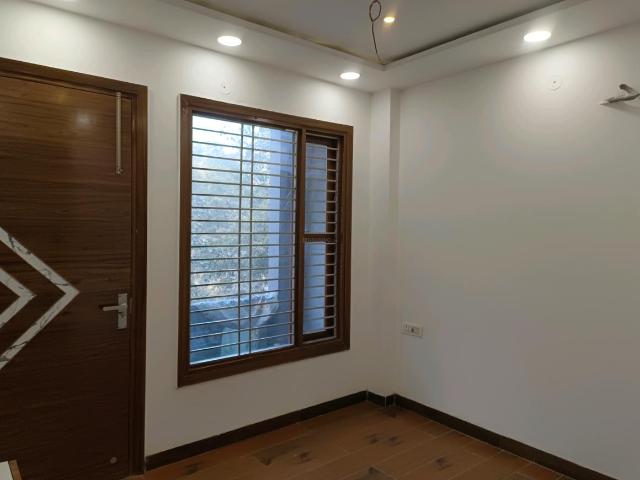 3 BHK Independent Builder Floor in Sector 20 Rohini for resale New Delhi. The reference number is 19159513