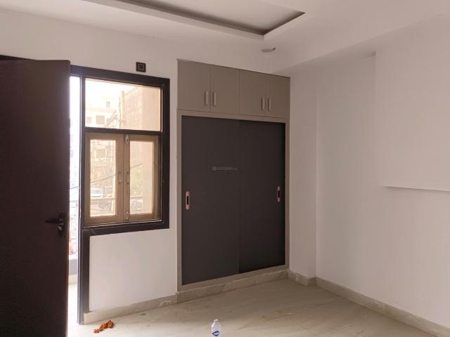 3 BHK Independent Builder Floor in Sector 21 Rohini for resale New Delhi. The reference number is 18572166