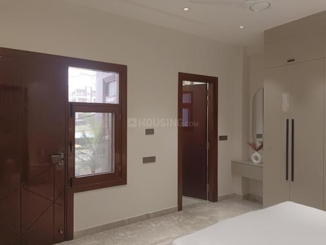 3 BHK Independent Builder Floor in Sector 21 Rohini for resale New Delhi. The reference number is 21090498