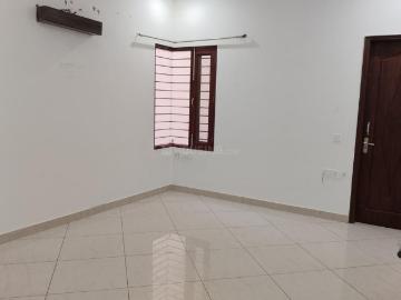 3 BHK Independent Builder Floor in Sector 21D for rent Faridabad. The reference number is 20518178