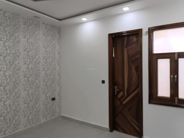 3 BHK Independent Builder Floor in Sector 25 Rohini for resale New Delhi. The reference number is 18005513
