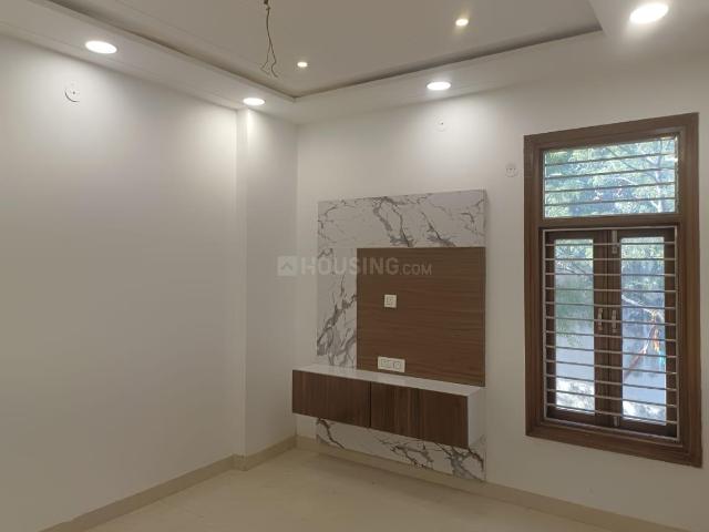 3 BHK Independent Builder Floor in Sector 24 Rohini for rent New Delhi. The reference number is 20079530