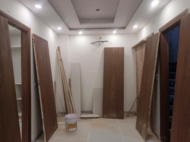 3 BHK Independent Builder Floor in Sector 24 Rohini for resale New Delhi. The reference number is 20586461