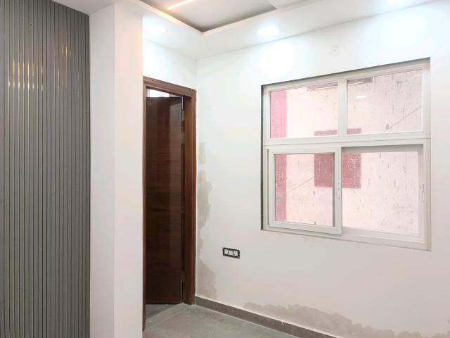 3 BHK Independent Builder Floor in Sector 25 Rohini for resale New Delhi. The reference number is 19289474