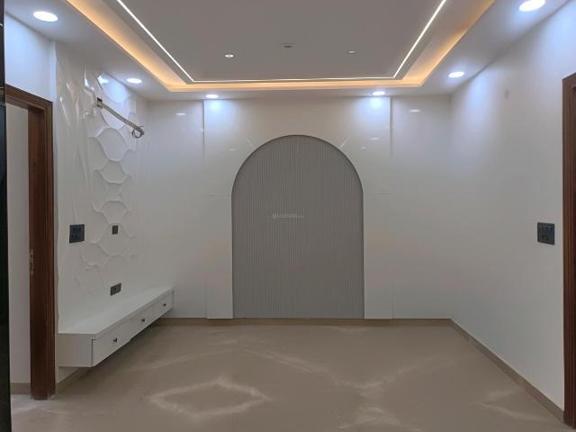 4 BHK Independent Builder Floor in Sector 24 Rohini for resale New Delhi. The reference number is 21077403