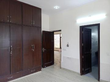 3 BHK Independent Builder Floor in Sector 28 for rent Faridabad. The reference number is 8008425