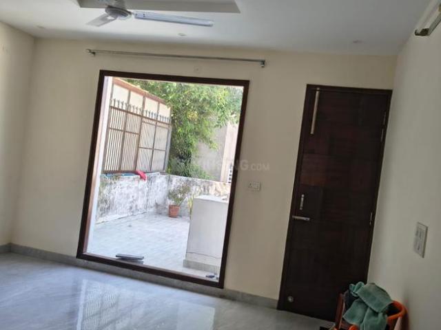 3 BHK Independent Builder Floor in Sector 33 for rent Chandigarh. The reference number is 21223853
