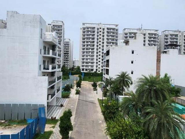 3 BHK Independent Builder Floor in Sector 33 for rent Sohna. The reference number is 20932382