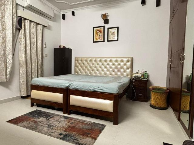 3 BHK Independent Builder Floor in Sector 33 for resale Faridabad. The reference number is 20278049