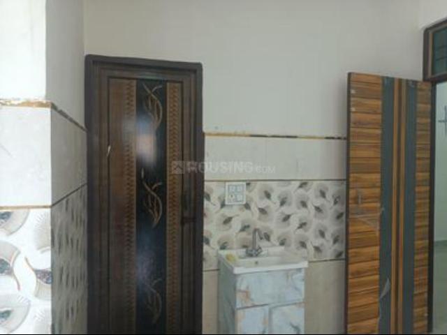 3 BHK Independent Builder Floor in Sector 38 Rohini for rent New Delhi. The reference number is 18643283