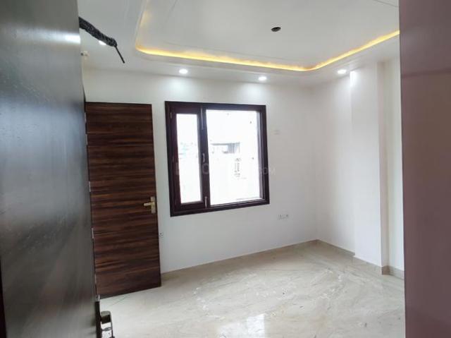 3 BHK Independent Builder Floor in Shakurpur for resale New Delhi. The reference number is 19916209
