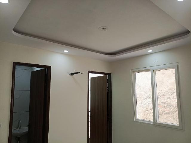 3 BHK Independent Builder Floor in Shakurpur for resale New Delhi. The reference number is 20022806