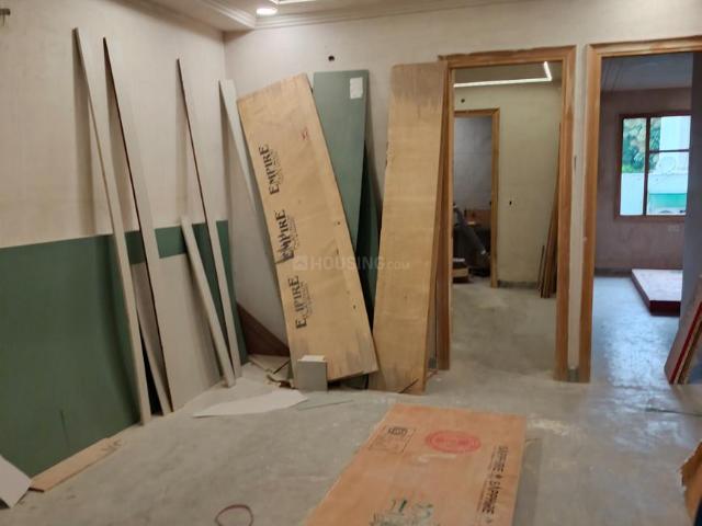 3 BHK Independent Builder Floor in Shalimar Bagh for resale New Delhi. The reference number is 21066255