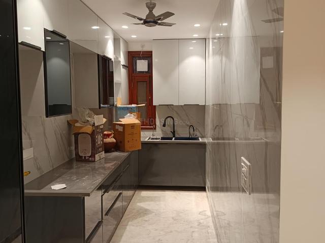 3 BHK Independent Builder Floor in Shalimar Bagh for resale New Delhi. The reference number is 21174079