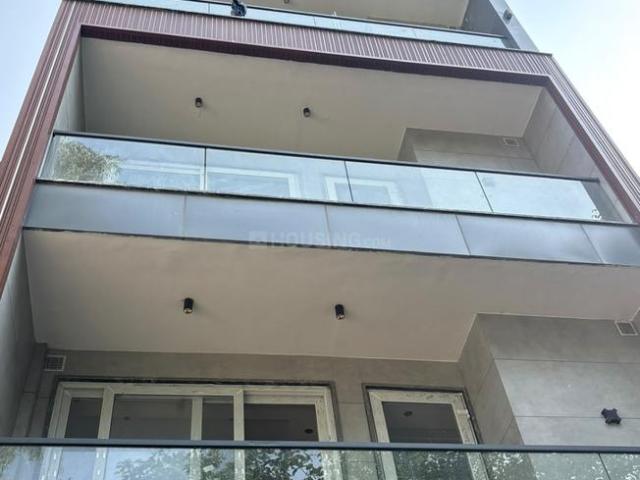 3 BHK Independent Builder Floor in Shalimar Bagh for resale New Delhi. The reference number is 21369789