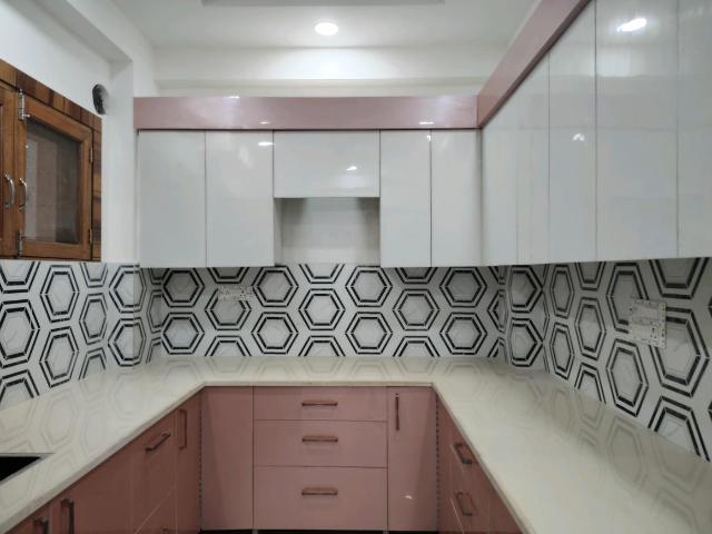 3 BHK Independent Builder Floor in Shalimar Garden for resale Ghaziabad. The reference number is 17350543