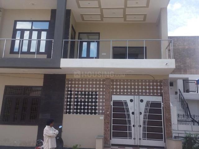 3 BHK Independent Builder Floor in Shastri Nagar for rent Meerut. The reference number is 4142232