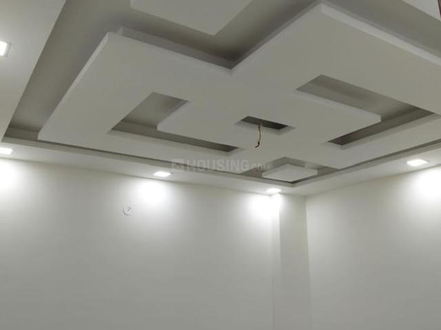 3 BHK Independent Builder Floor in Shastri Nagar for rent New Delhi. The reference number is 20025592