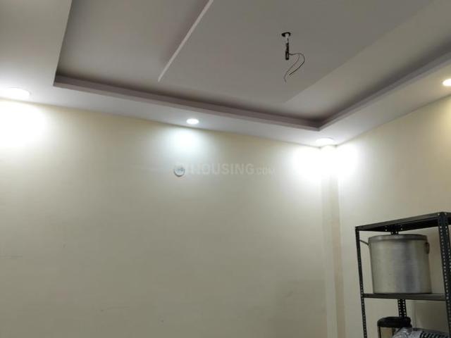 3 BHK Independent Builder Floor in Shastri Nagar for rent New Delhi. The reference number is 20063476
