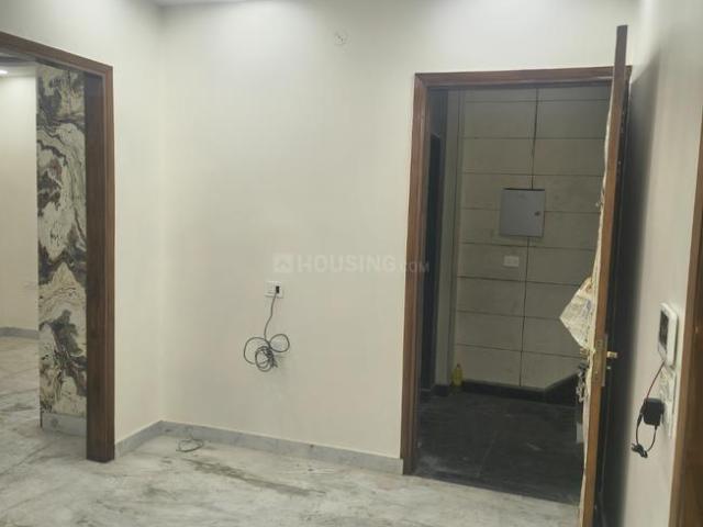 3 BHK Independent Builder Floor in Shastri Nagar for rent New Delhi. The reference number is 20352798