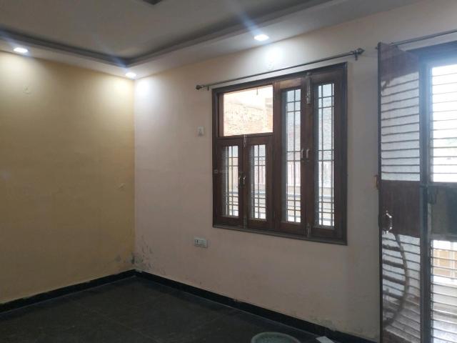 3 BHK Independent Builder Floor in Shastri Nagar for rent New Delhi. The reference number is 20787415