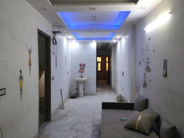 3 BHK Independent Builder Floor in Shastri Nagar for rent New Delhi. The reference number is 20787435
