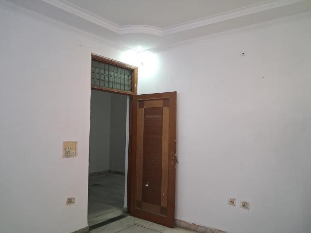3 BHK Independent Builder Floor in Shastri Nagar for rent New Delhi. The reference number is 21140109