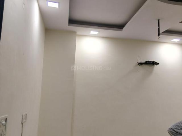 3 BHK Independent Builder Floor in Shastri Nagar for rent New Delhi. The reference number is 21178990
