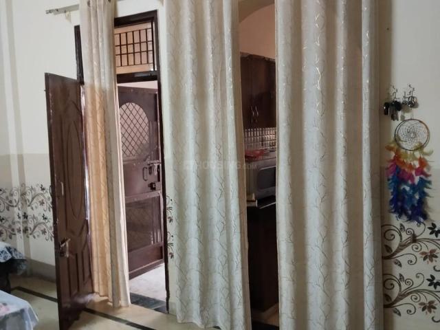 3 BHK Independent Builder Floor in Shastri Nagar for resale Ghaziabad. The reference number is 21114668
